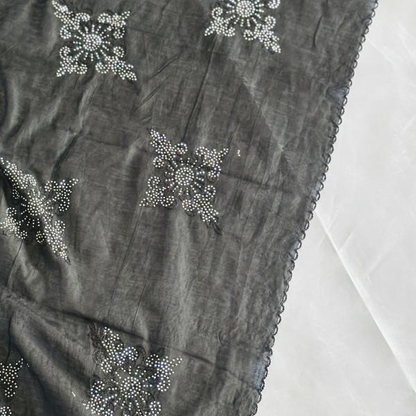 Women's stylish lengthy embroidered duppatta