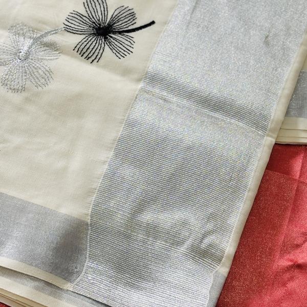 Kerala festival kasavu saree