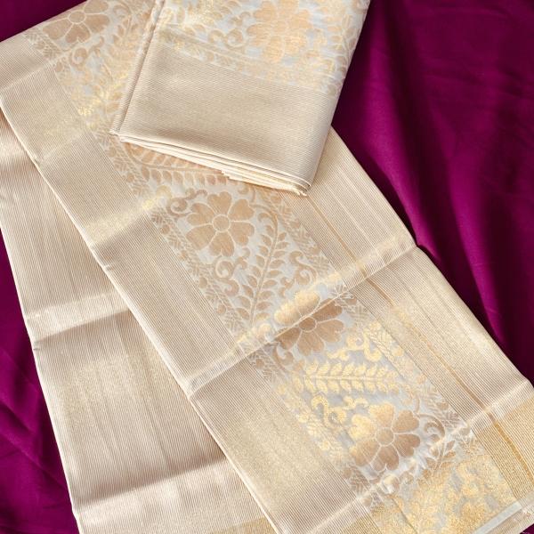 Kerala traditional KASAVU SETTU MUNDU(Half saree)